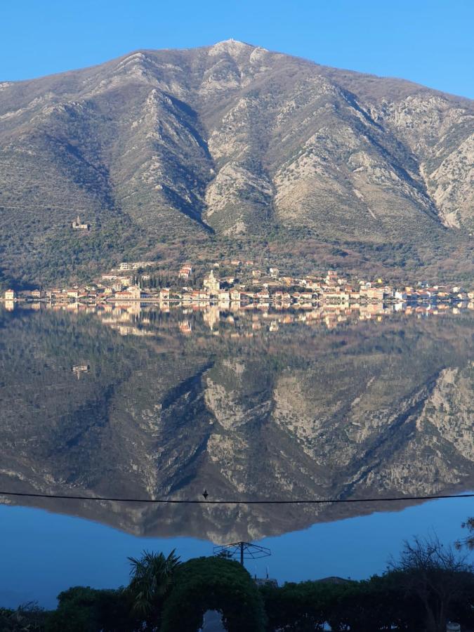 La Grande Apartments Kotor Exterior foto